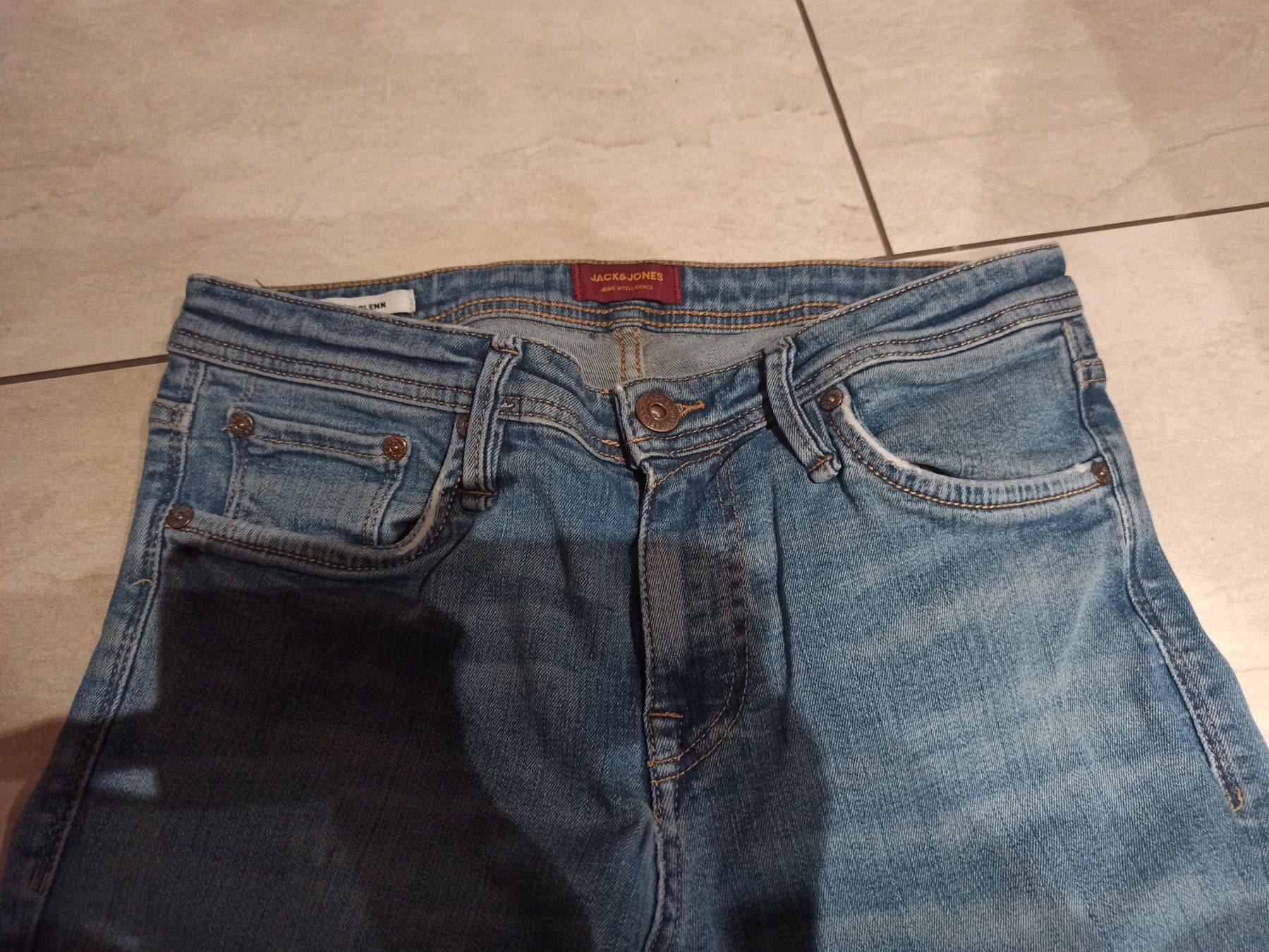 Jack & Jones Jeans: Jeans Jack and Jones – Usato da Niederwil AG venduto da Nioc28 1