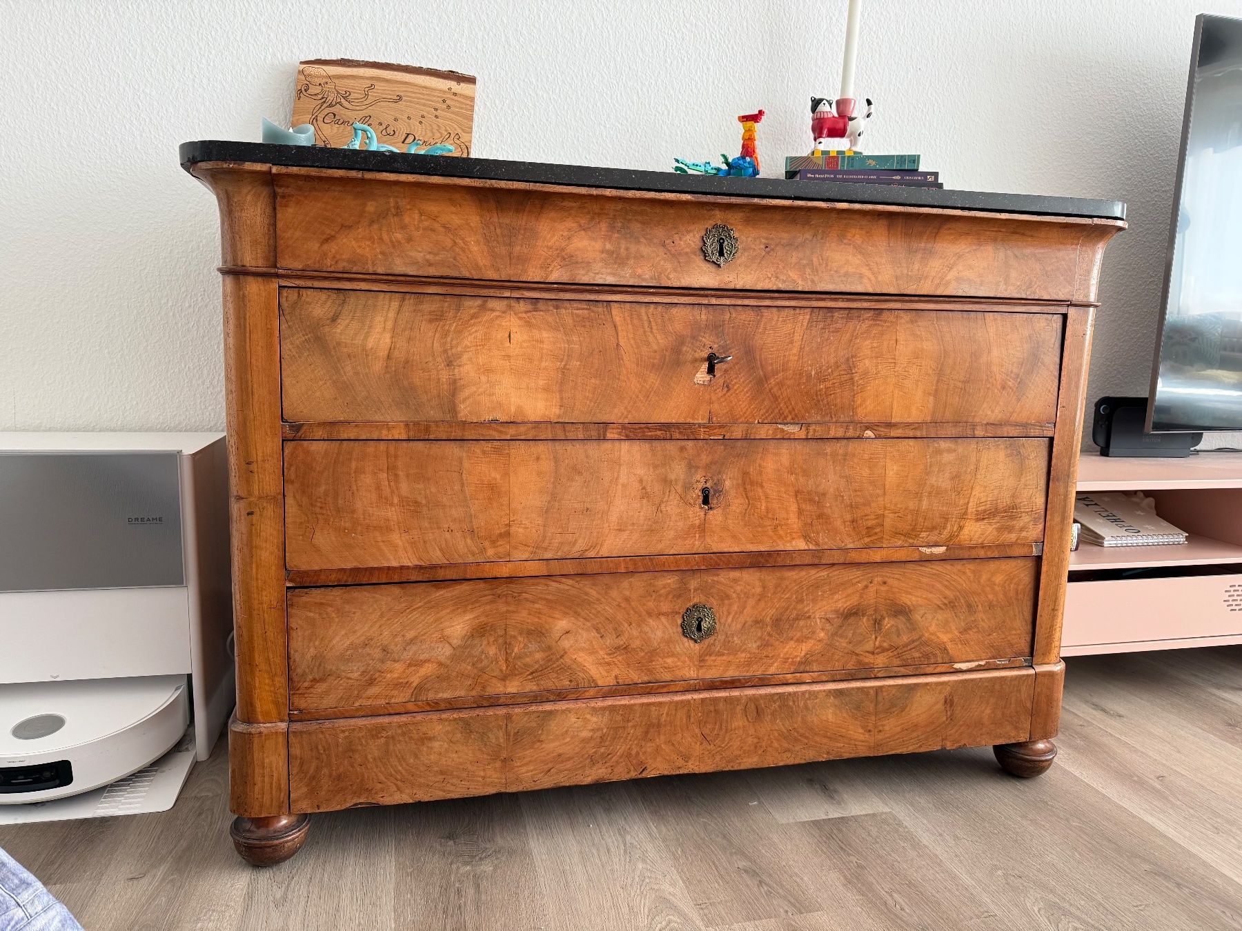 Commodes: Antike Kommode – D'occasion à Dübendorf par duf_r6bw