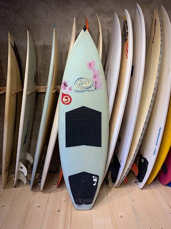 Tavole da surf e di nuoto: Surfboard Force Line 5.8 – Usato da Blankenburg venduto da redmonkeysurf.ch