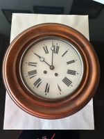 Schöne Wanduhr