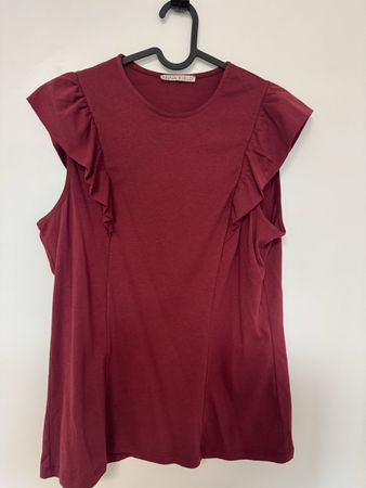 Anna Field Oberteil Ruffle Ärmel Weinrot Grösse S