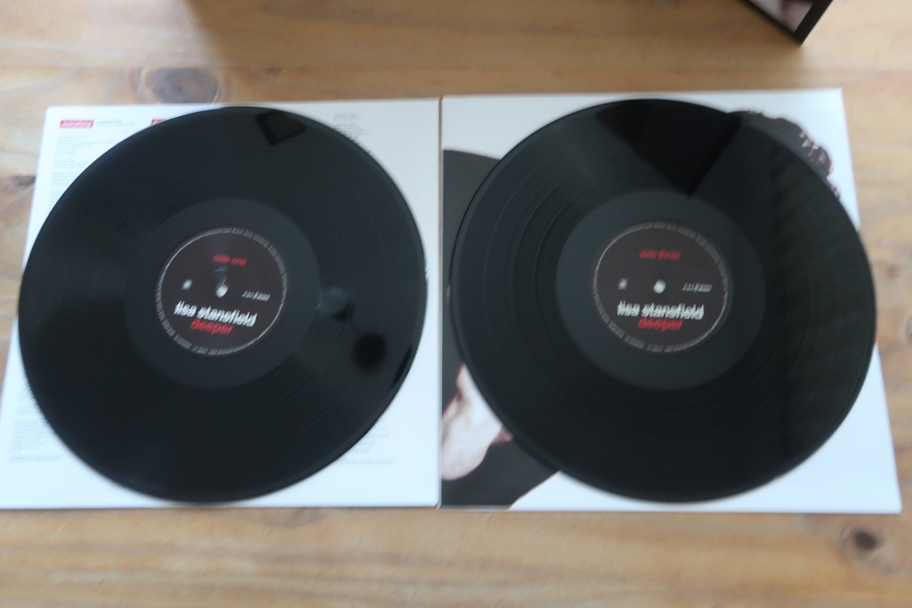 Dischi in vinile: LISA STANSFIELD - DEEPER -  2x VINYL LP – Usato da Basel venduto da Patiscat 3