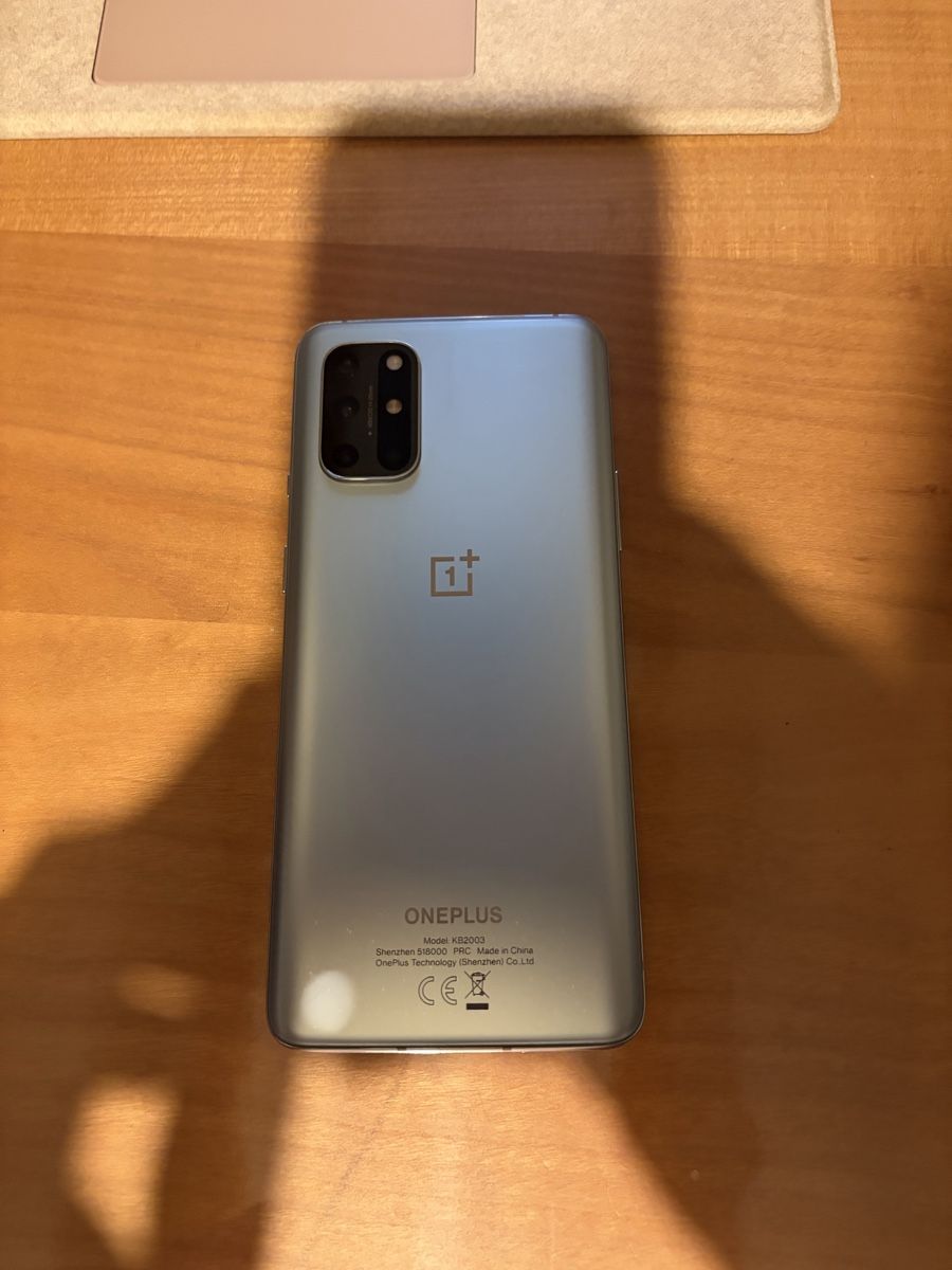 OnePlus Telefoni cellulari / Smartphones: OnePlus 8T – Nuovo (secondo la descrizione) da La Tour-de-Trême venduto da filipblagojevic13 1