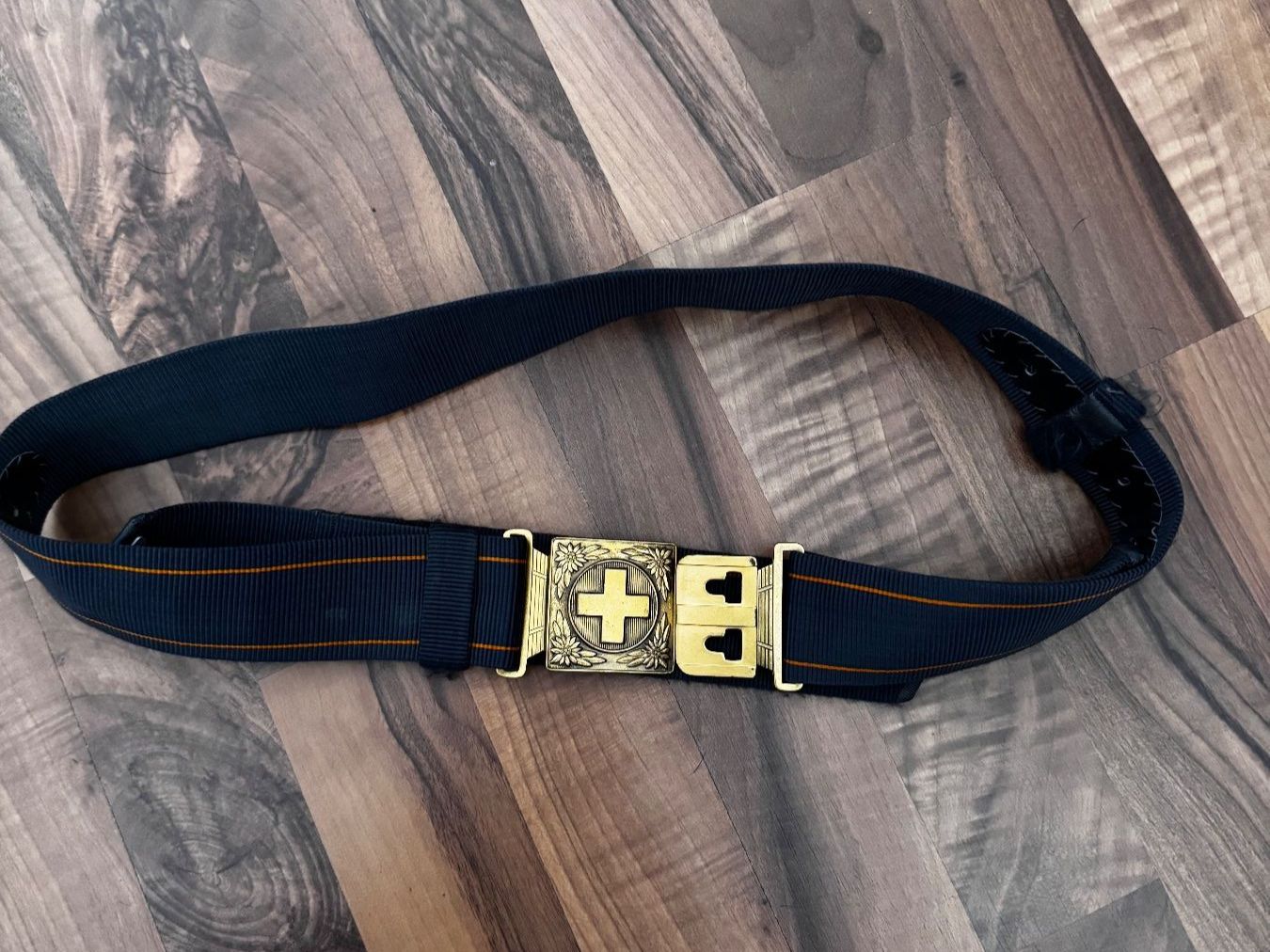 Armée suisse Ceintures: Offiziersgürtel Schweizer Armee – D'occasion à Montlingen par timolino12