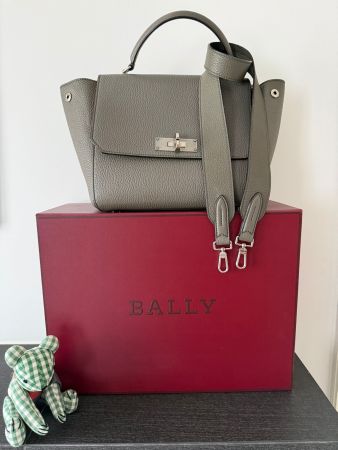 Bally Bag B-Turn Medium