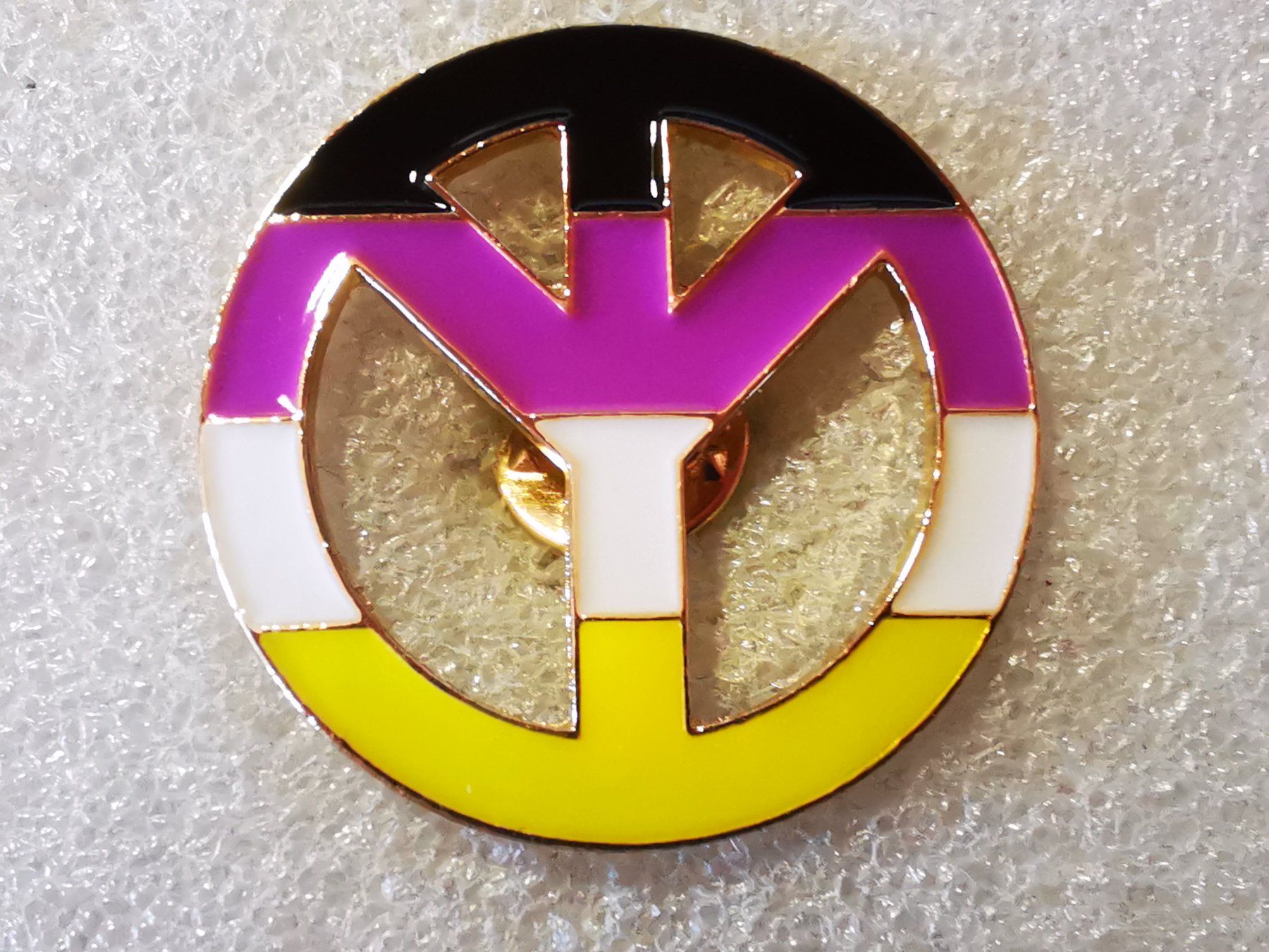 Placchette & Badge: Ansteckpin 106: Pride – Usato da Oppligen venduto da Pin-Fall-Shop