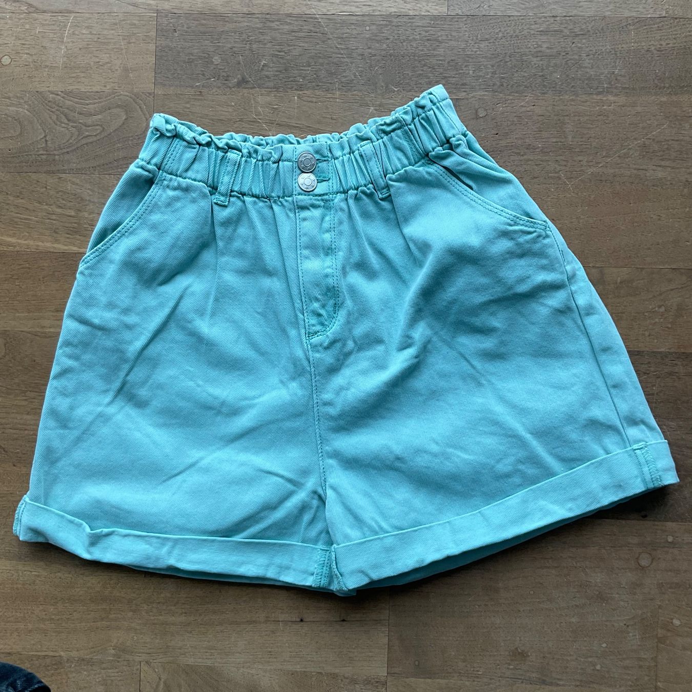 Manor Pantaloni: 2 kurze Hose, Mädchen, Manor, Gr. 158-164 – Usato da Wattwil venduto da Marlan3