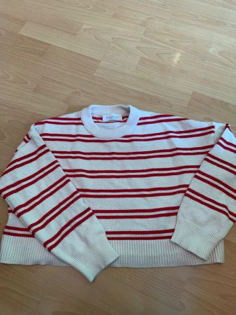 Joli pull Stradivarius taille xs