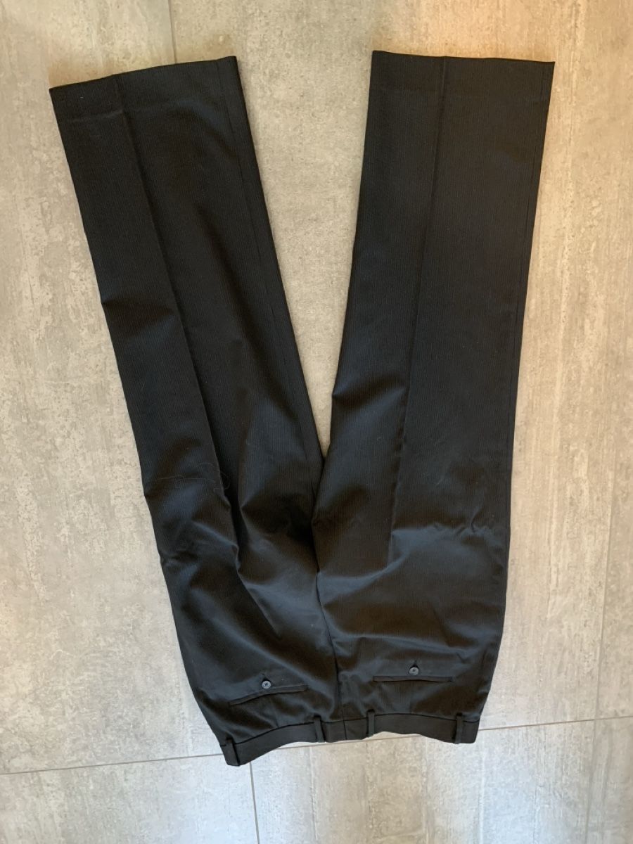 Completi: Herren Anzug VanHeusen Studio 42R Schwarz Gestreift – Usato da Mörigen venduto da Andriboy 4