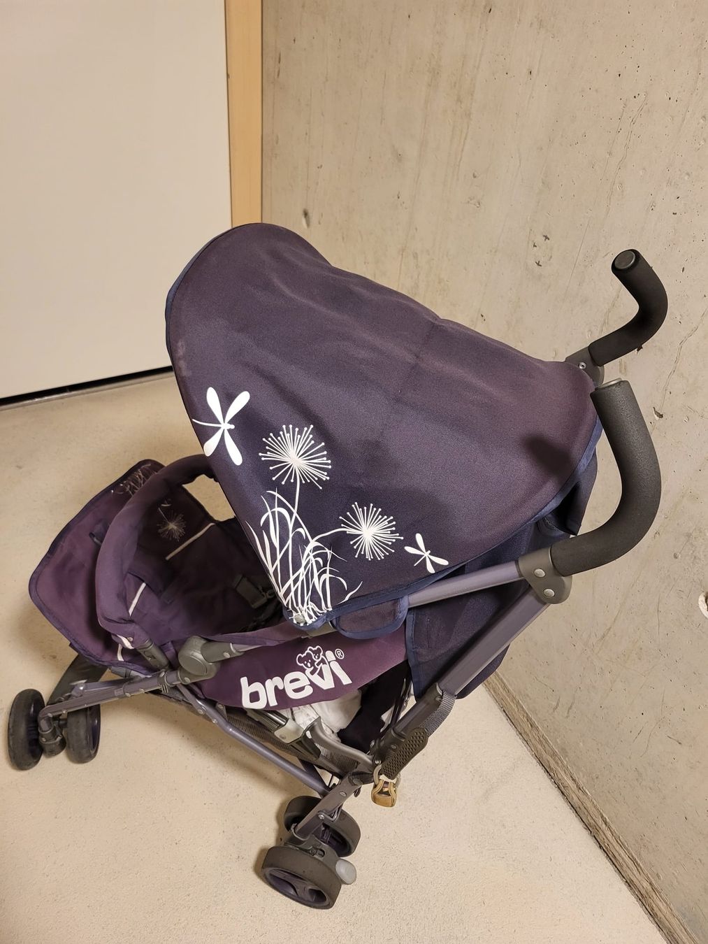 Carrozzine: Passeggino BREVI – Usato da Gordola venduto da val_5jgn