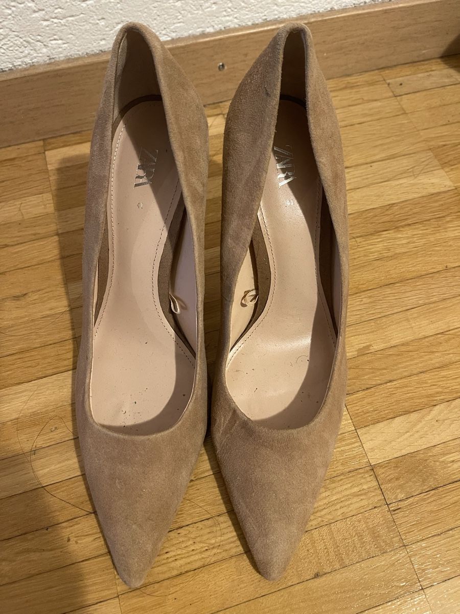 Scarpe da donna: Zara Echtleder Pumps – Usato da Zürich venduto da Fashionista00