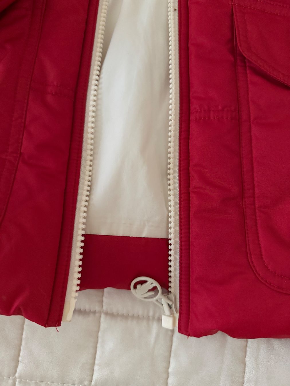 Lacoste Giacche: Lacoste Winterjacke Damen – Usato da Wädenswil venduto da Alice_style 3