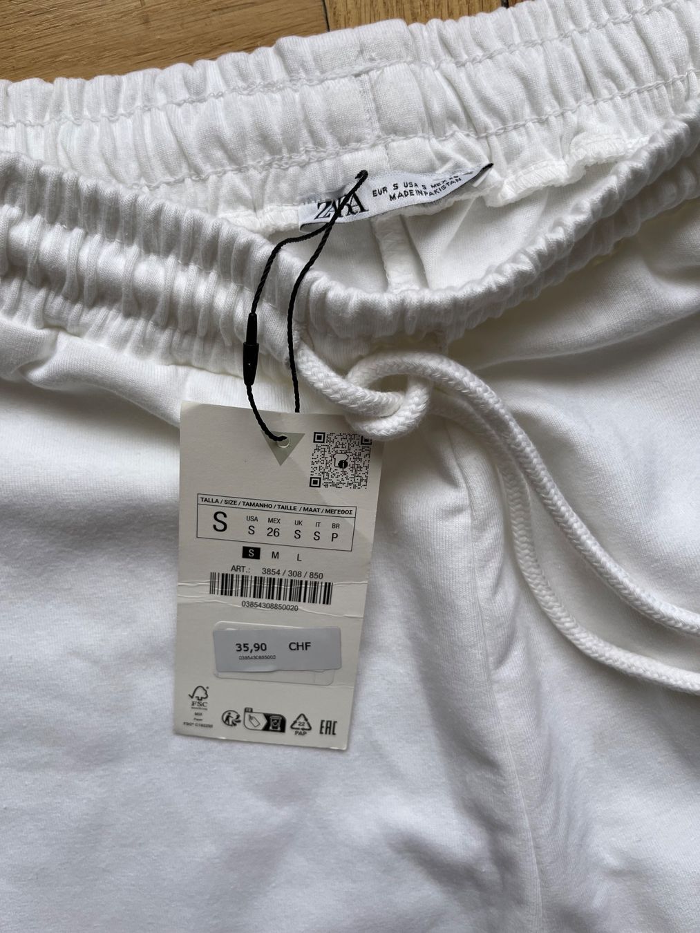 Zara Pantaloni: New Zara pants size S – Nuovo (secondo la descrizione) da Chêne-Bougeries venduto da Seetooyoo 1