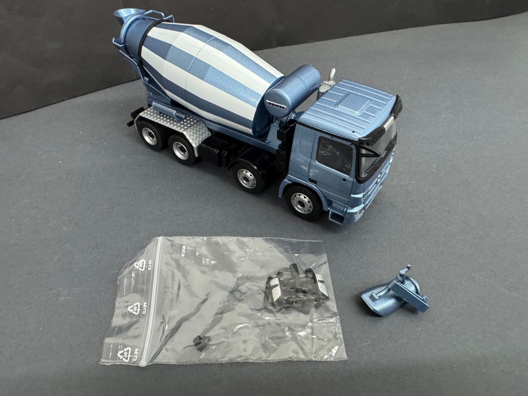 Conrad Kit di modellismo & Modellini statici: Mercedes Mixer HTM904 Conrad 1:50 – Nuovo (secondo la descrizione) da Luzern venduto da aa43modelcars-Luzern 2