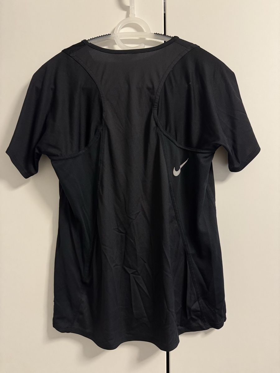 Nike T-shirt: Nike Sportshirt M – Usato da Zürich venduto da ljp_2hsx 1