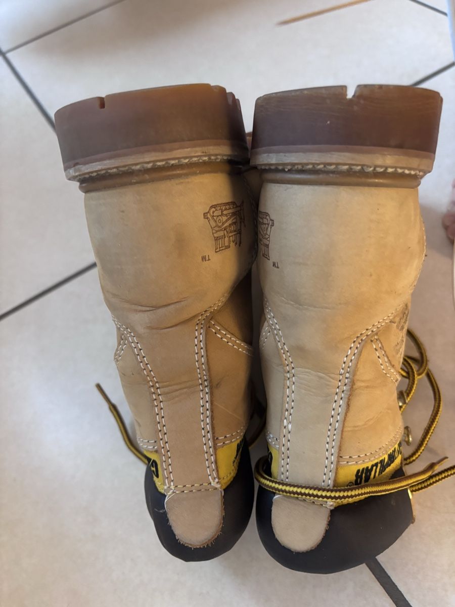 Caterpillar Scarpe da uomo: Scarponcini Caterpillar robusti, taglia 36 – Usato da Cadenazzo venduto da dede1973 3