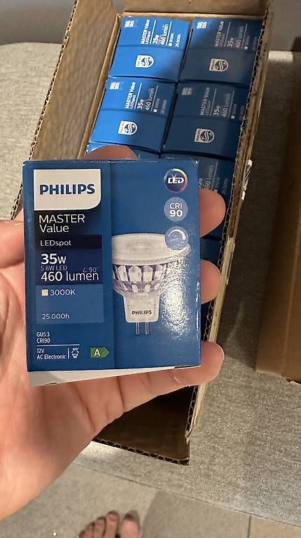 Philips Lampen: Philips MasterValue LEDSpot GU5.3 – Gebraucht aus Pfäffikon ZH von narteq