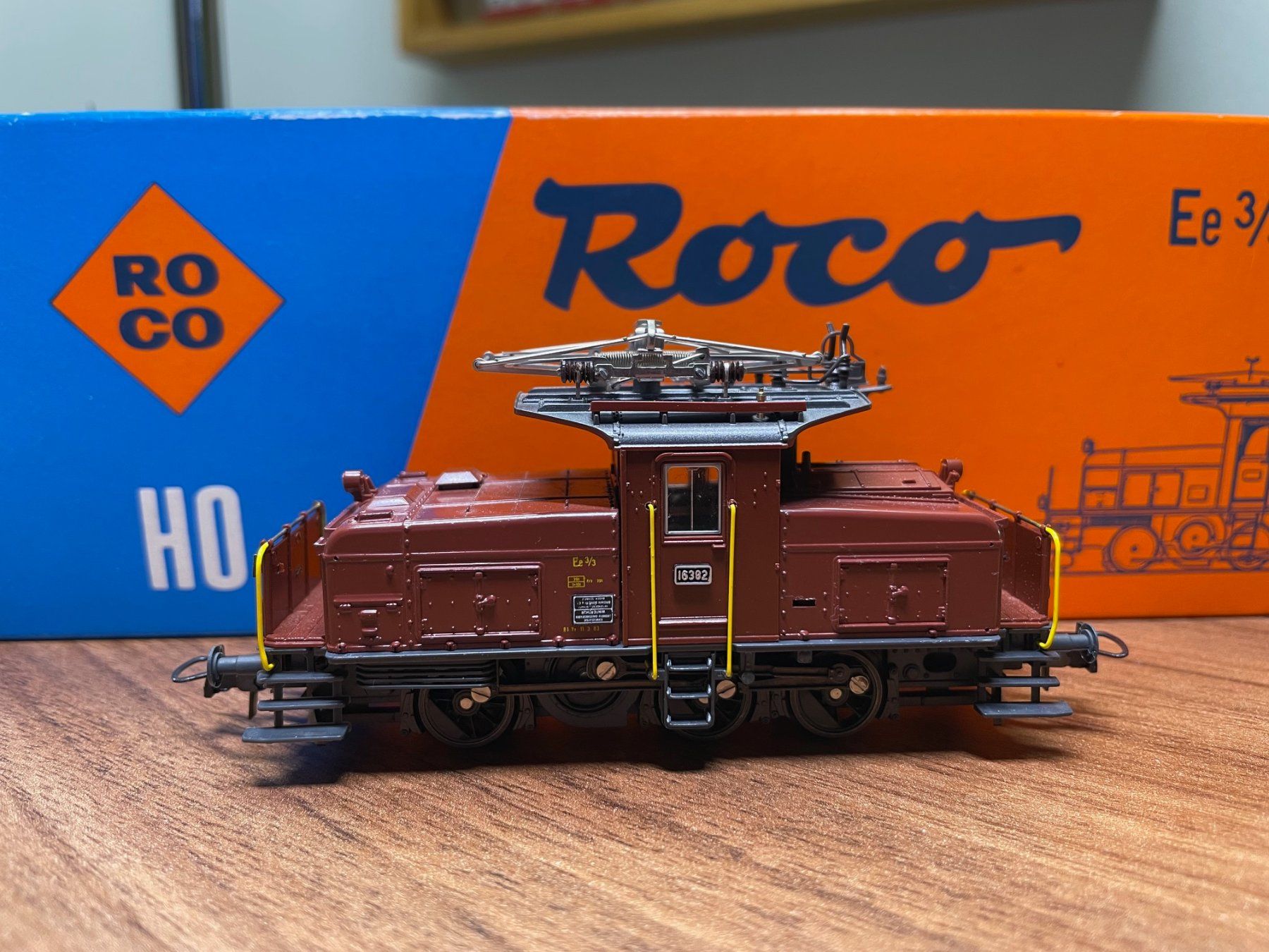 Roco Modellini di ferrovie: Roco Ee 3/3 der SBB in DC analog – Usato da Villmergen venduto da Mfritz