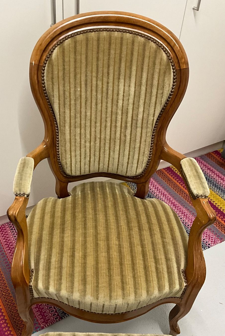 Fauteuils: Sessel mit Fusshocker – D'occasion à Urdorf par estelledavidson