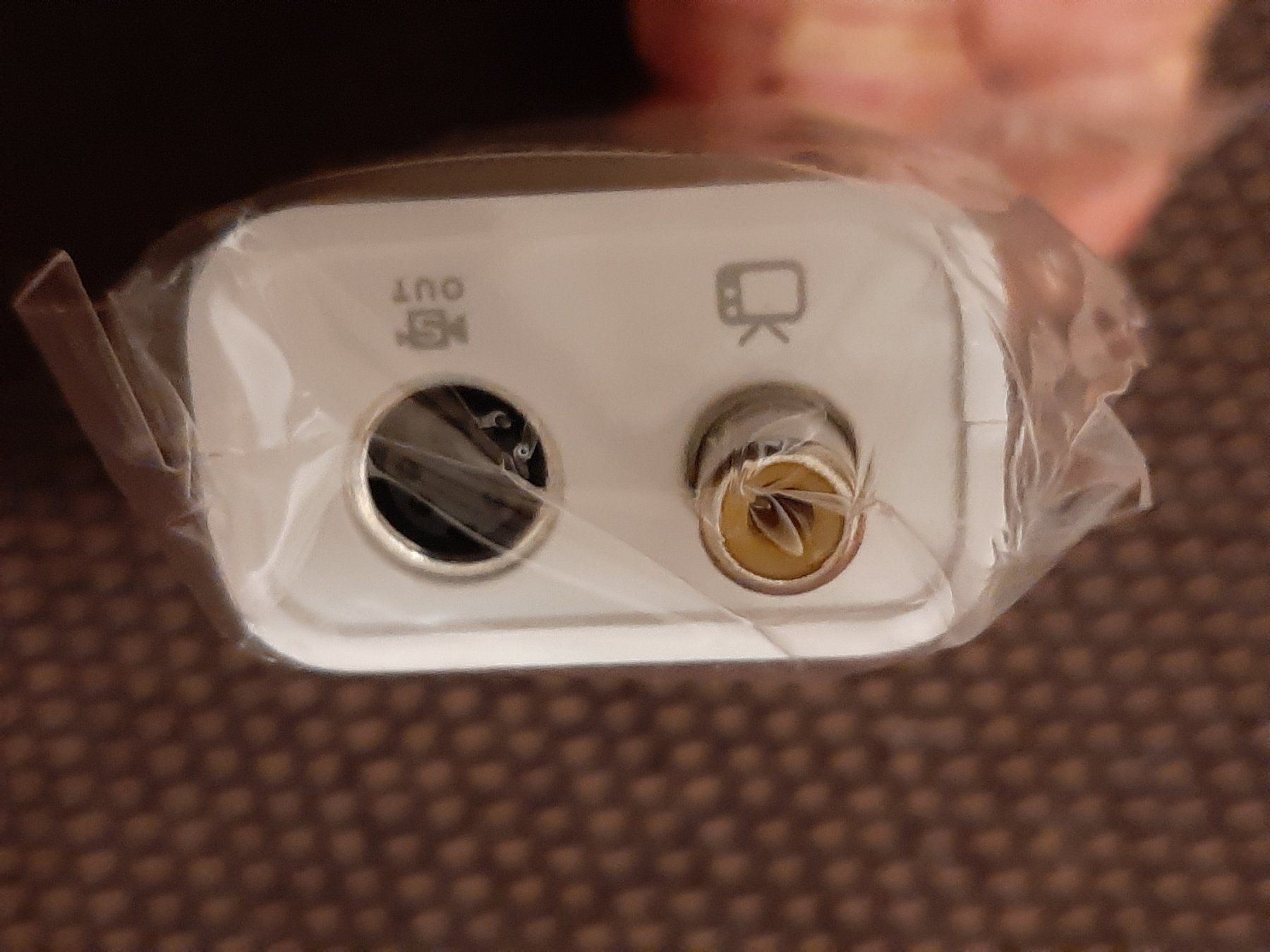 Apple Cavi: Apple Mini VGA to RCA S-video AV Cable – Usato da Porza venduto da ulletta1 2