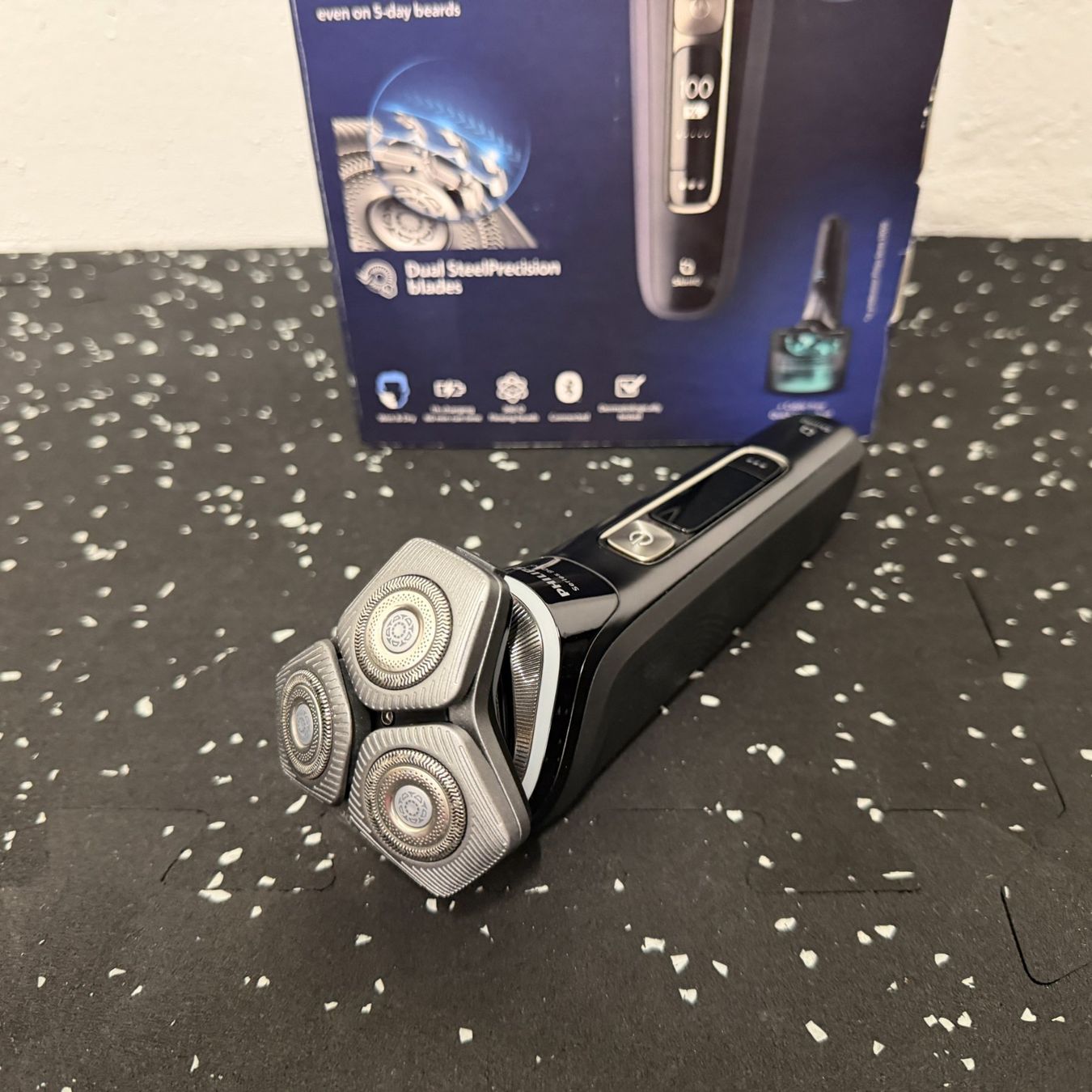 Philips Rasoi & Lamette da barba: Philips Shaver Series 9000 – Nuovo (secondo la descrizione) da Tägerwilen venduto da Skillet 1