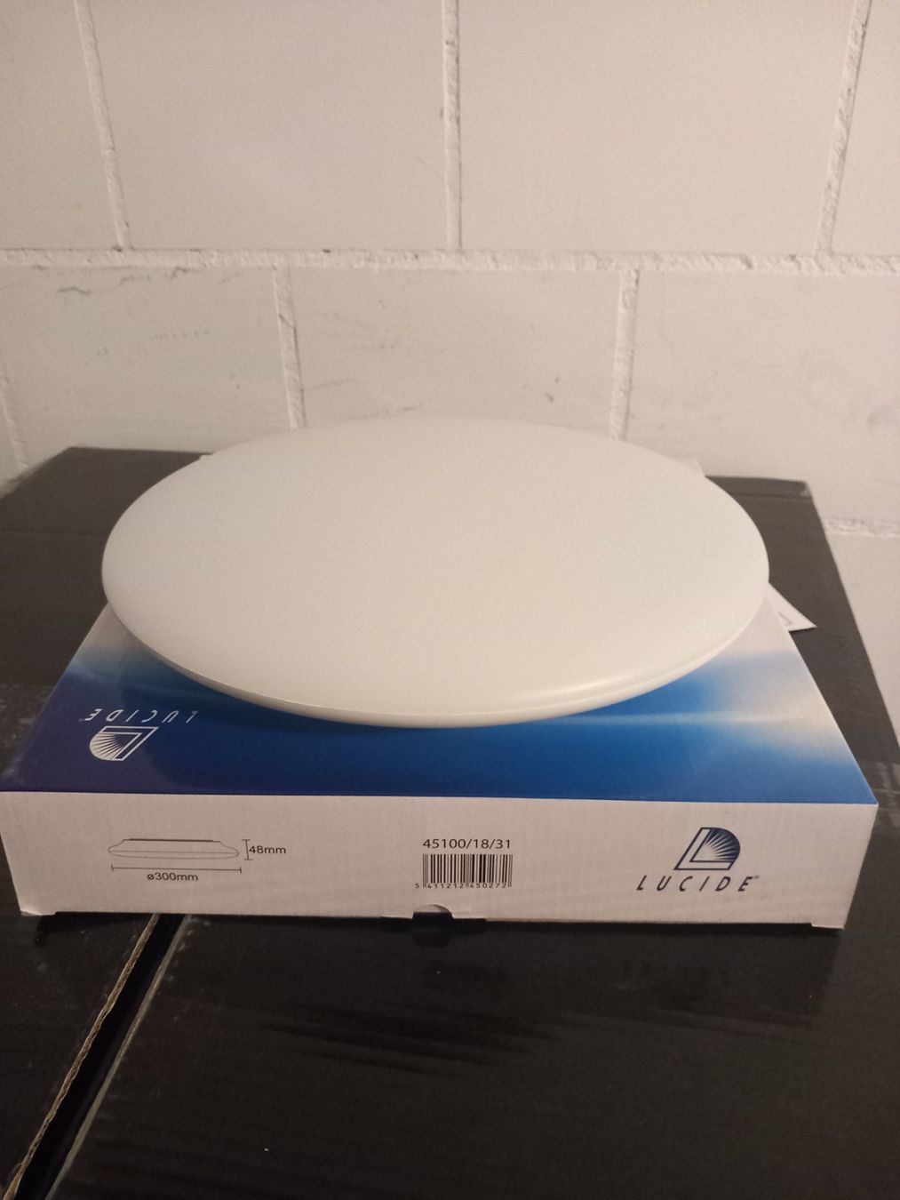 Kronleuchter & Deckenlampen: LED Deckenleuchte 18W. 300x48mm – Neu und originalverpackt aus Thun von Beroshop