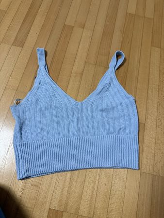 New Look Knit Crop Top - Size 38- Perfect for Summer!