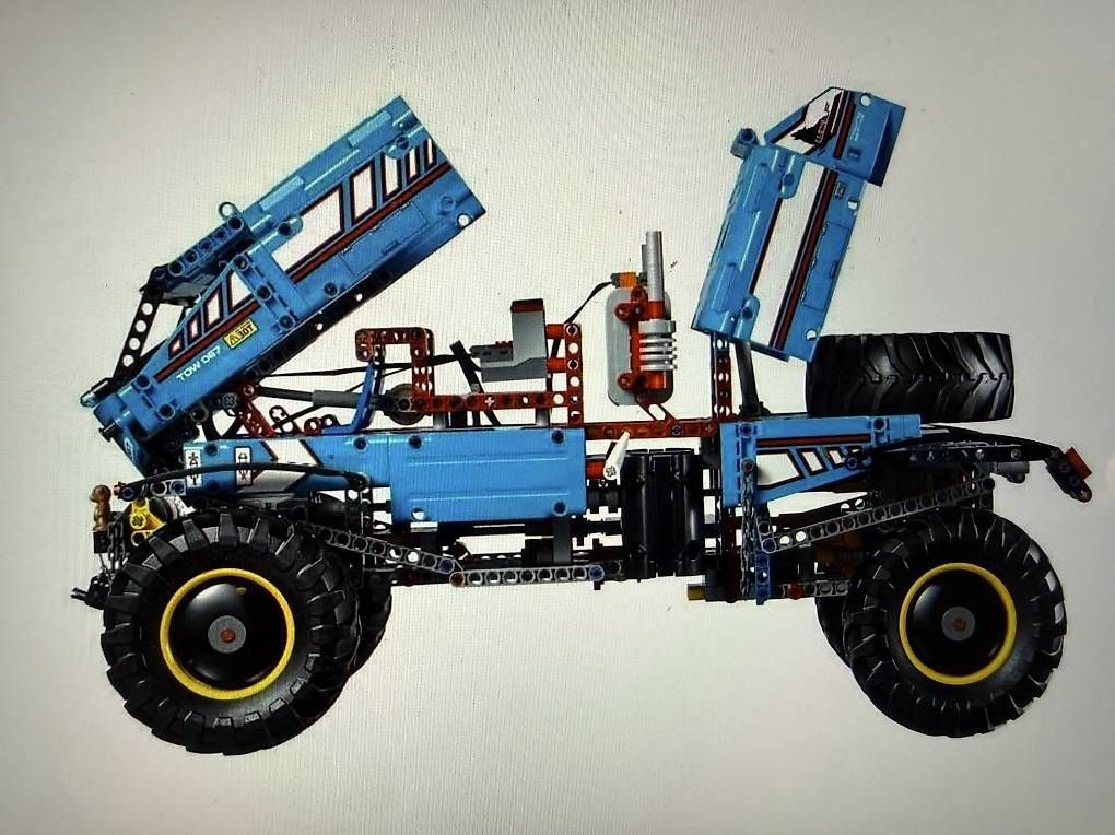 Technics Kit di costruzioni: Lego Technic Allrad-Abschleppwagen – Usato da Wädenswil venduto da danita07 2
