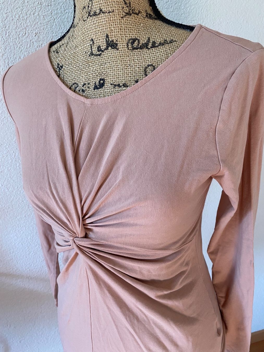 H&M T-shirt: H&M Mama Shirt S rosa – Usato da Balsthal venduto da Uroby 1