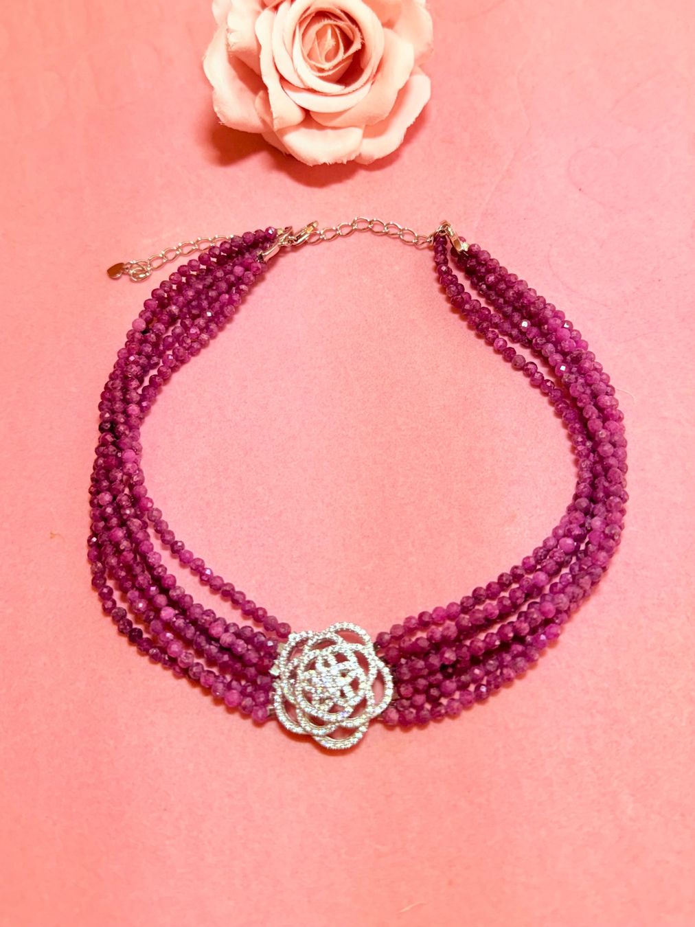 Catenine: Collier rubis précieux. Rare – Nuovo e nell'imballaggio originale da St-Maurice venduto da Sandrinette123 1