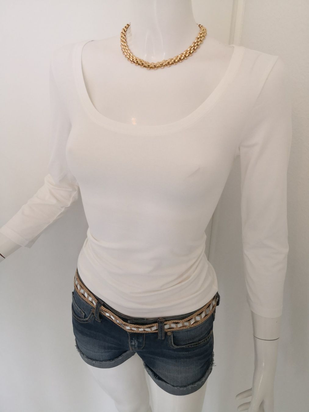 Mango T-Shirts: 🤩MANGO LANGARM T-SHIRT WEISS – Gebraucht aus Olten von Naja-Twins-Twins 6