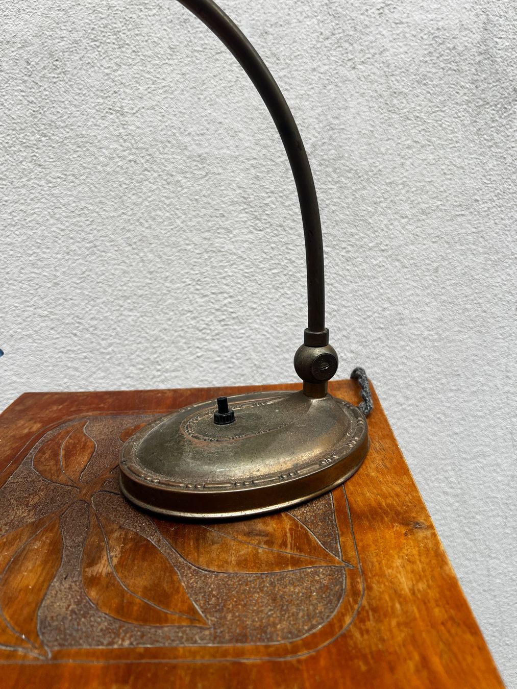 Lampade: Antike Jugendstil-Tischlampe – Usato da Riva San Vitale venduto da AM25 2