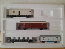 Coffret de 4 wagons du Cirque Knie