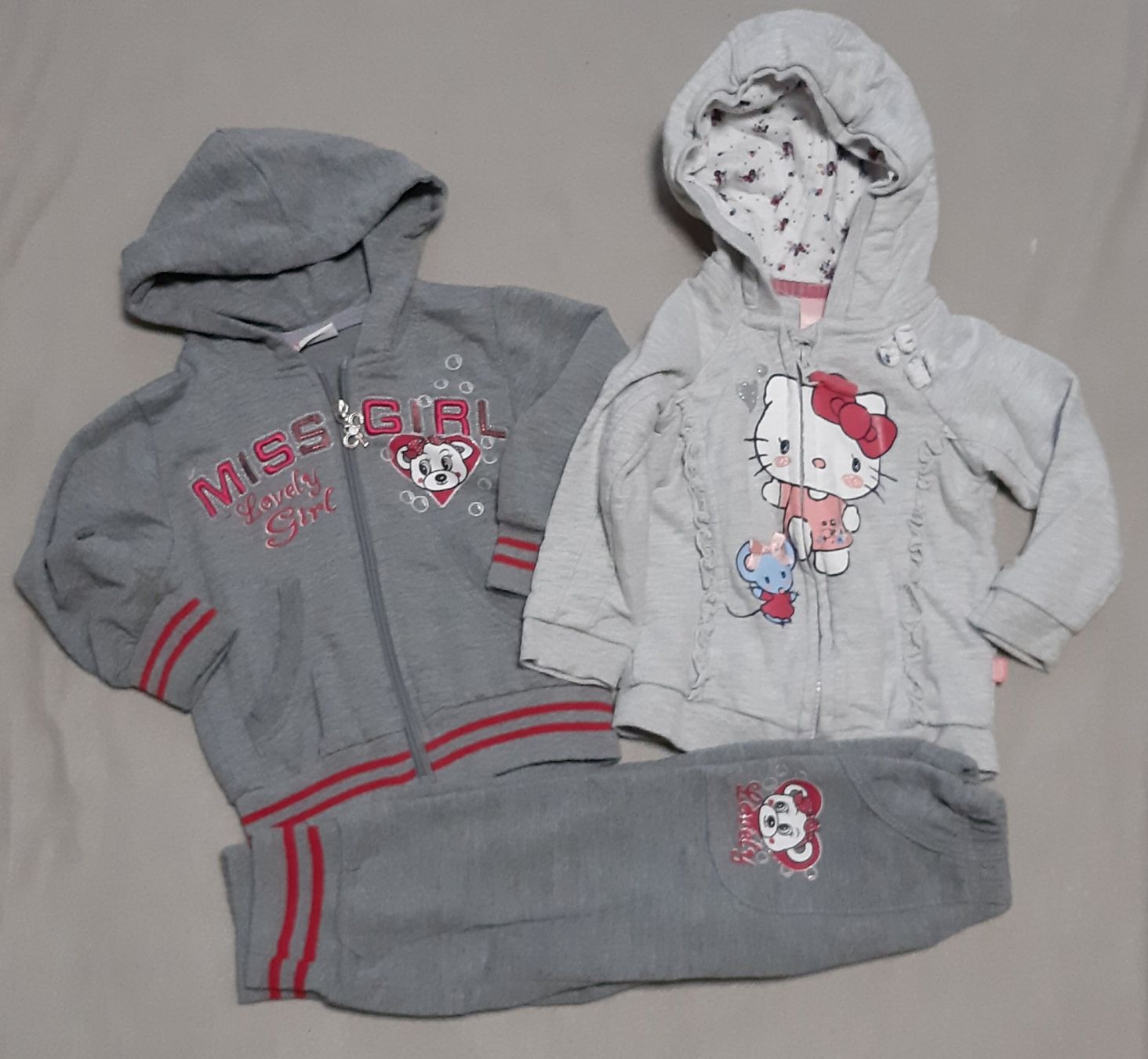 Lotti & Set di vestiti: Mädchen Kleiderpaket Gr.80  Hello Kitty etc. – Usato da Wiler b. Utzenstorf venduto da ryan81 2