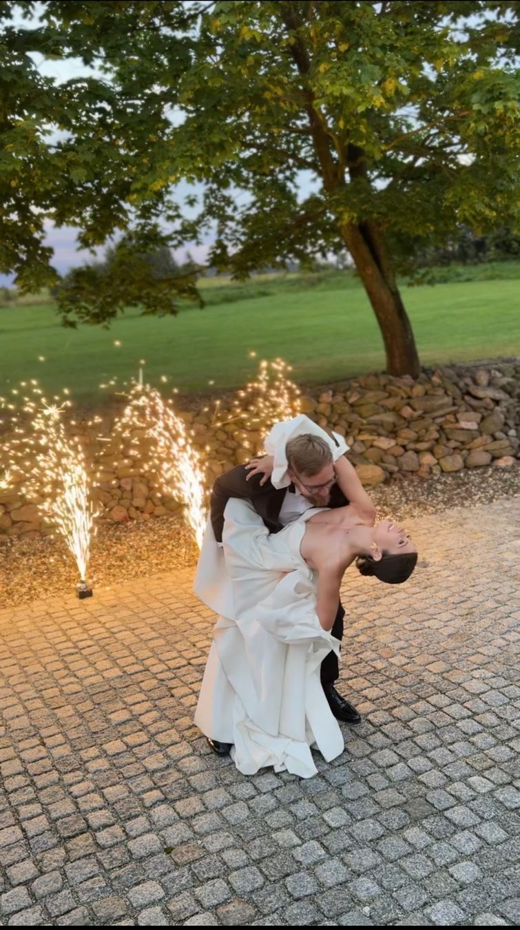 Vestiti: Designer Hochzeitskleid – Usato da Suhr venduto da han_8xwk 1