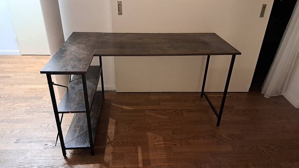 Bureaux: Bürotisch – D'occasion à Steinhausen par Feste_Burg 1