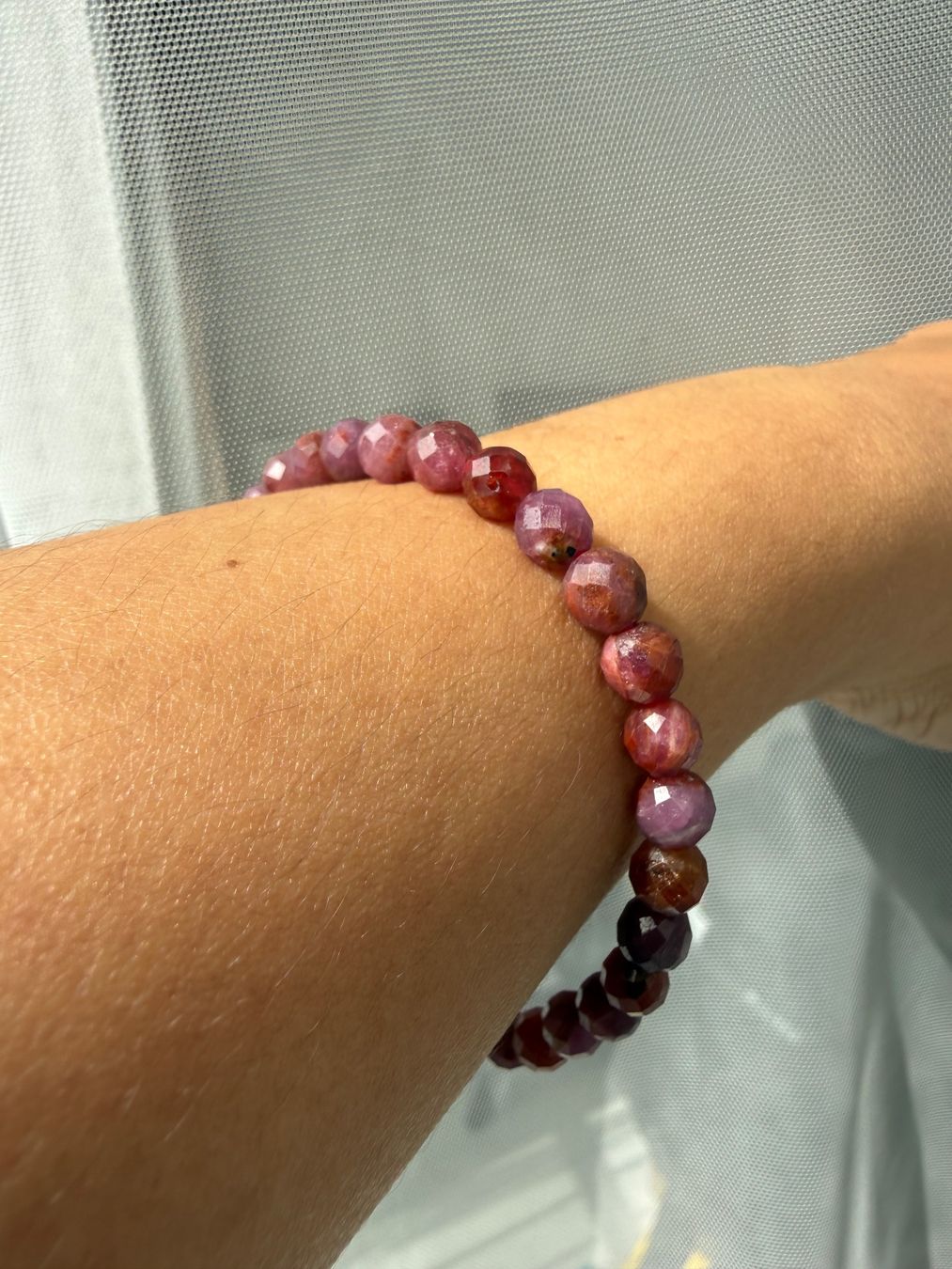 Bracelets: Edles Rubin Armband 6mm Facettiert – Neuf (Voir description) à Jegenstorf par SteinGlanz 7