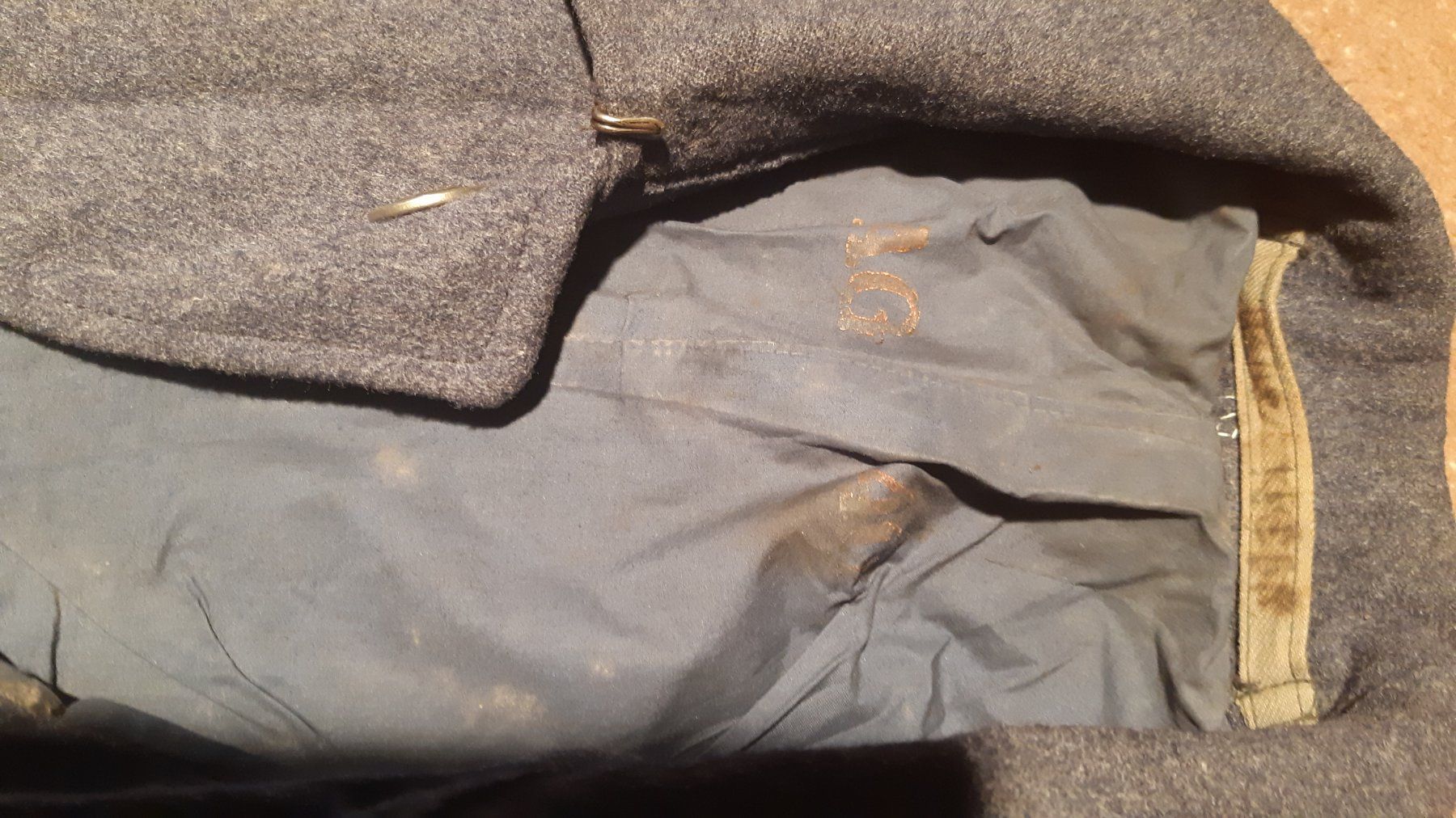 Schweizer Armee Uniformi: 2x Manteau DAP 1940 taille 40 – Usato da Chésopelloz venduto da Toino95 3