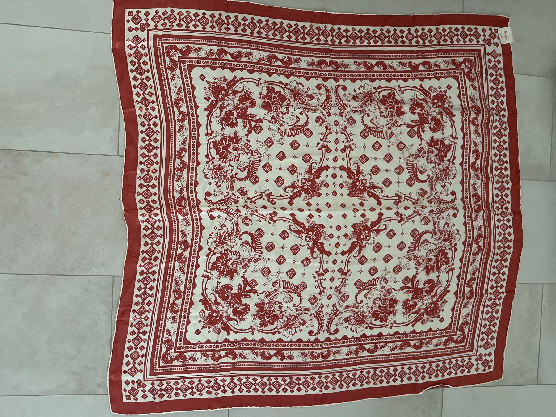 Foulard & Sciarpe: Tuch rot / weiss – Usato da Zug venduto da Hehe