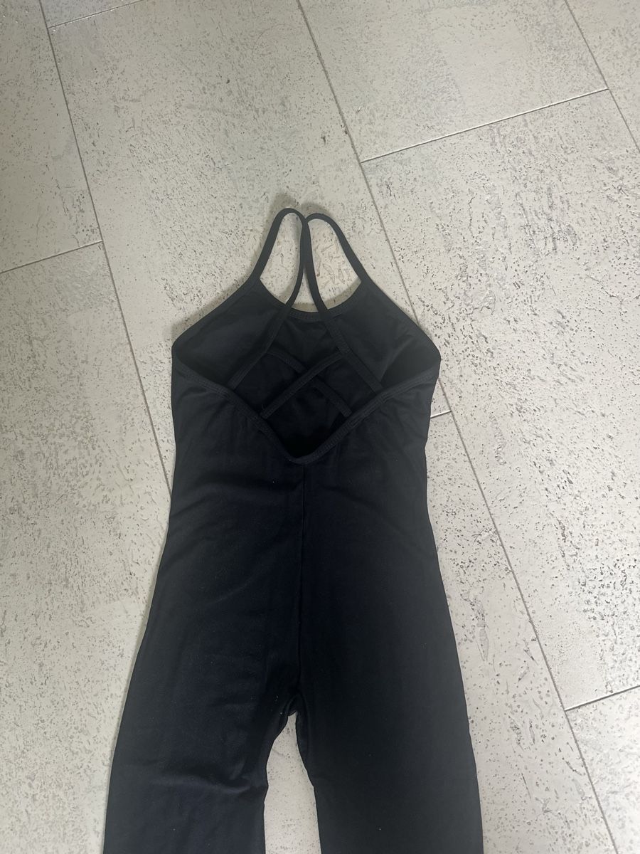 Tute: Mädchen Jumpsuit Eiskunstlauf gebraucht – Usato da Regensdorf venduto da Arinee 1