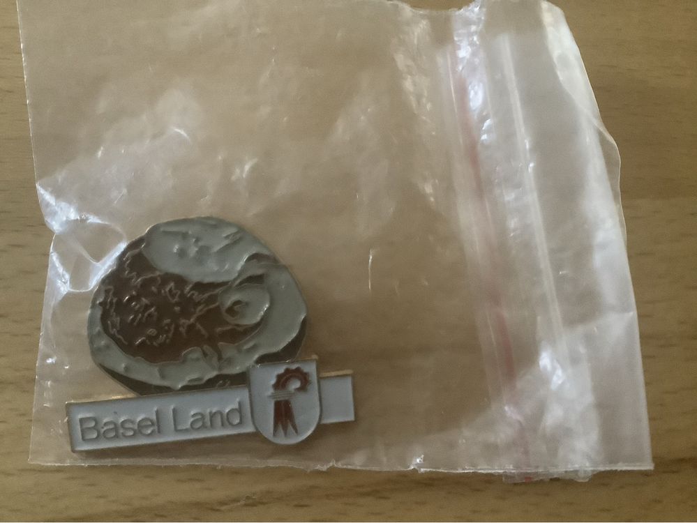 PIN Basel Land Brot (Neu (gemäss Beschreibung)) in Dübendorf für CHF 1 ...