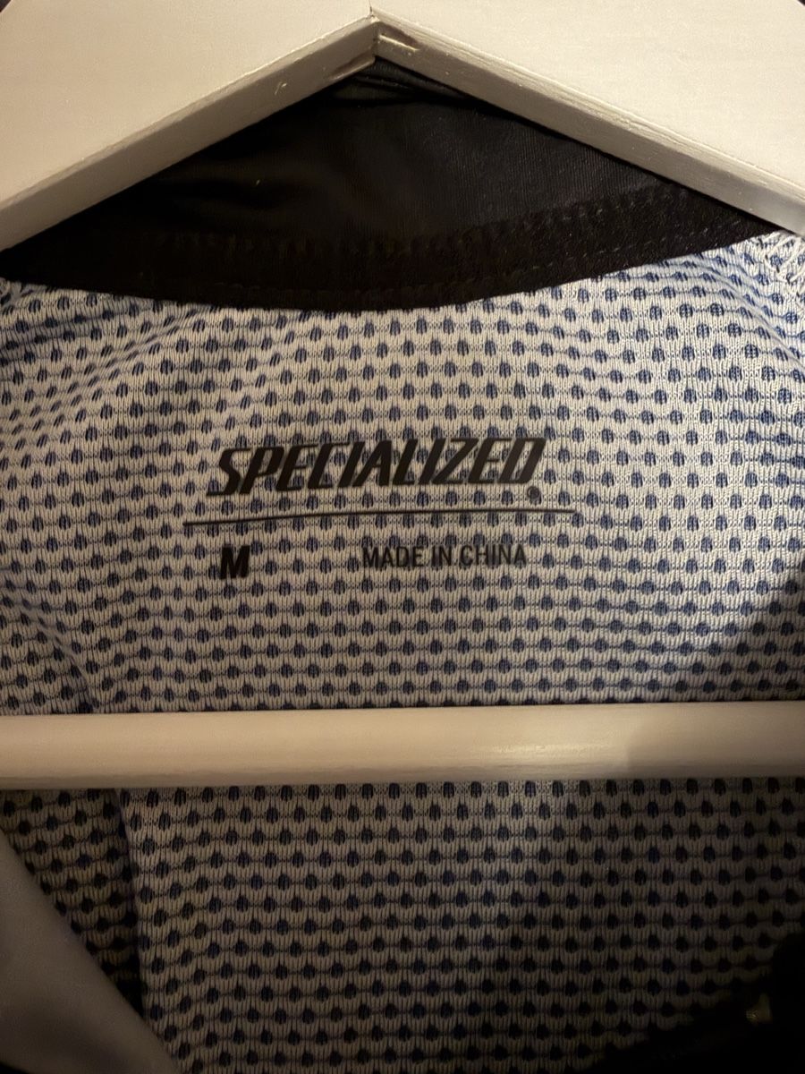 Specialized Leibchen & Hosen: Specialized Rennvelo Jersey Gr. M – Gebraucht aus Unterägeri von anj_q9gv 2