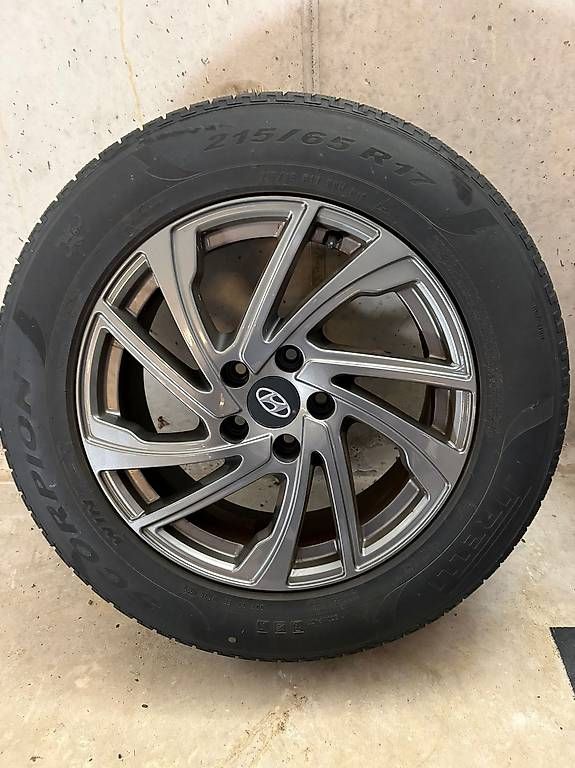 Hyundai Pneumatici & Ruote complete: 4 Winterräder Hyundai Tucson Original – Usato da Engelburg venduto da Jsa3