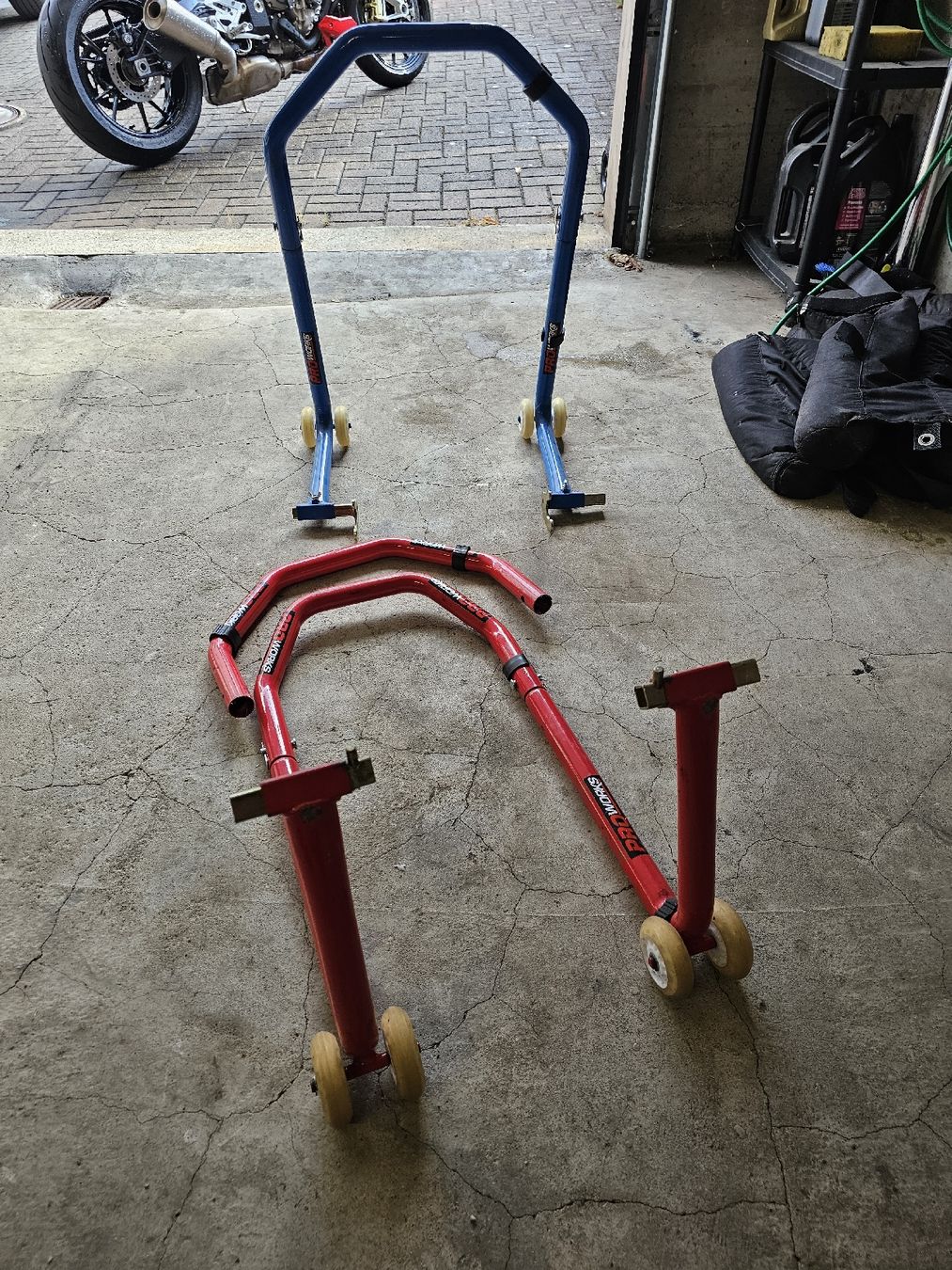 Béquilles: Proworks Motorradständer – D'occasion à Wilchingen par tauro92
