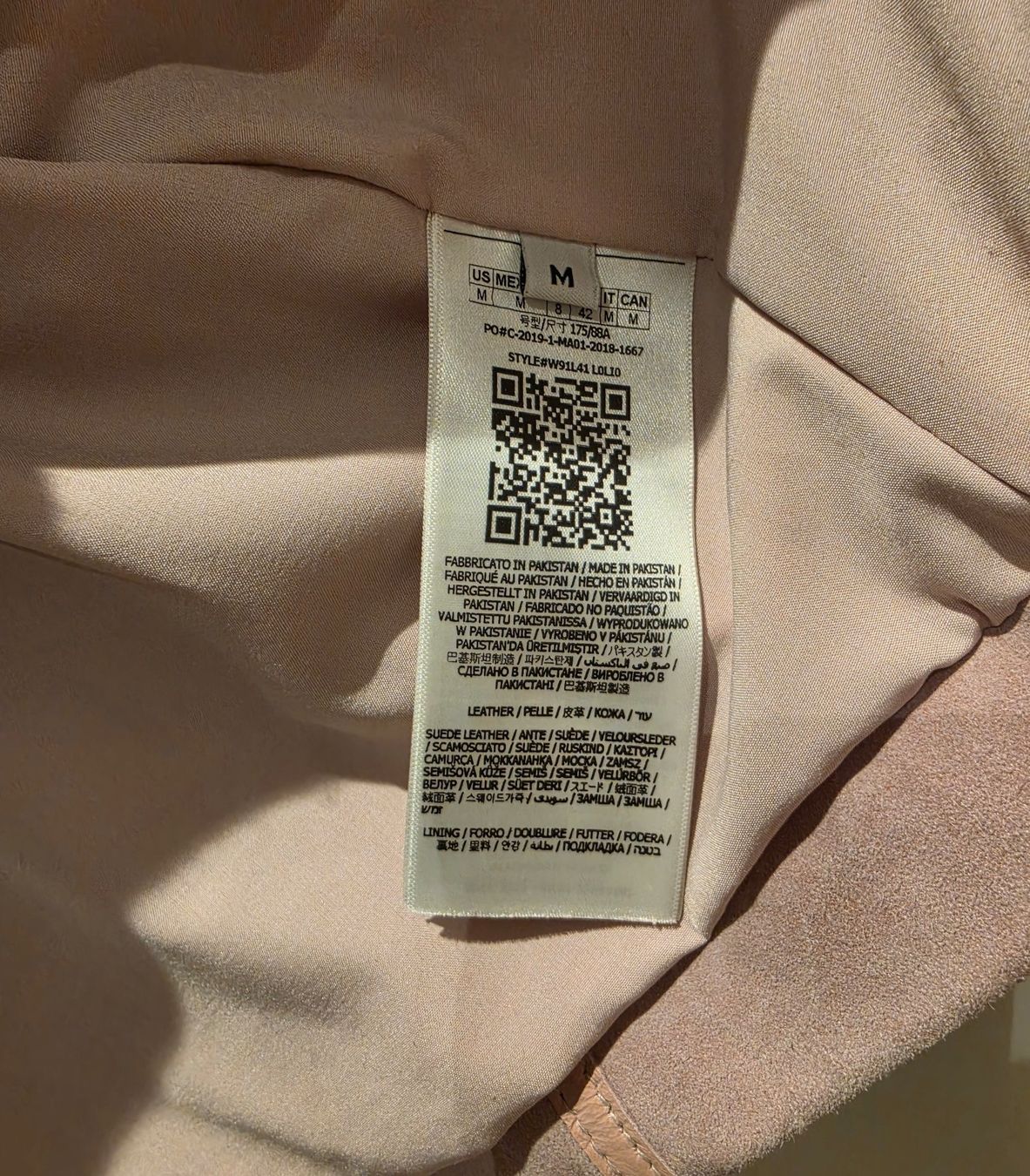 Guess Jacken: Guess Jacke in rosa Wildleder-Optik, Grösse M – Gebraucht aus Wohlen AG von dim_rg9y 3