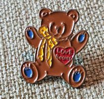 G533 - Pin Bär  - Love Beorer
