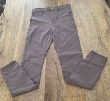 Damen Hose ONLY Grösse M 32 braun Neu 