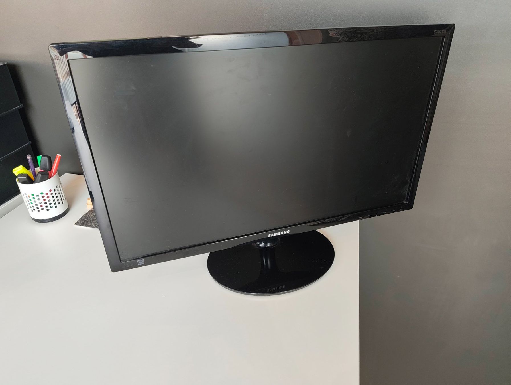 Samsung Monitor: Ecran d'ordinateur Samsung S24D300H – Usato da Courtelary venduto da Jpy_CH
