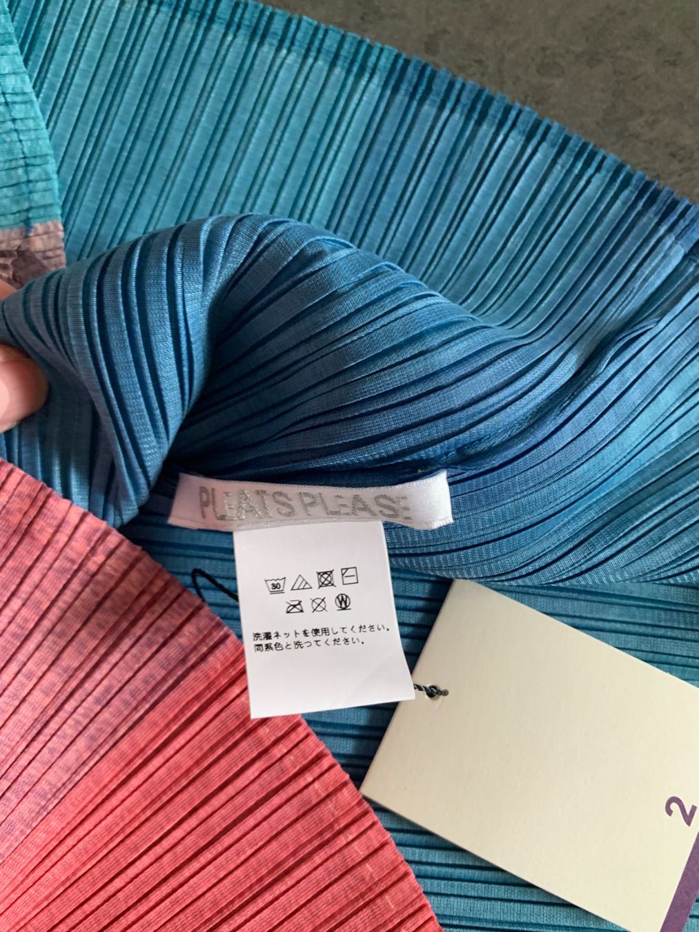 Issey Miyake Vestiti: Issey Miyake Pleats Please Kleid Gr.2 – Nuovo e nell'imballaggio originale da Zürich venduto da anader 3