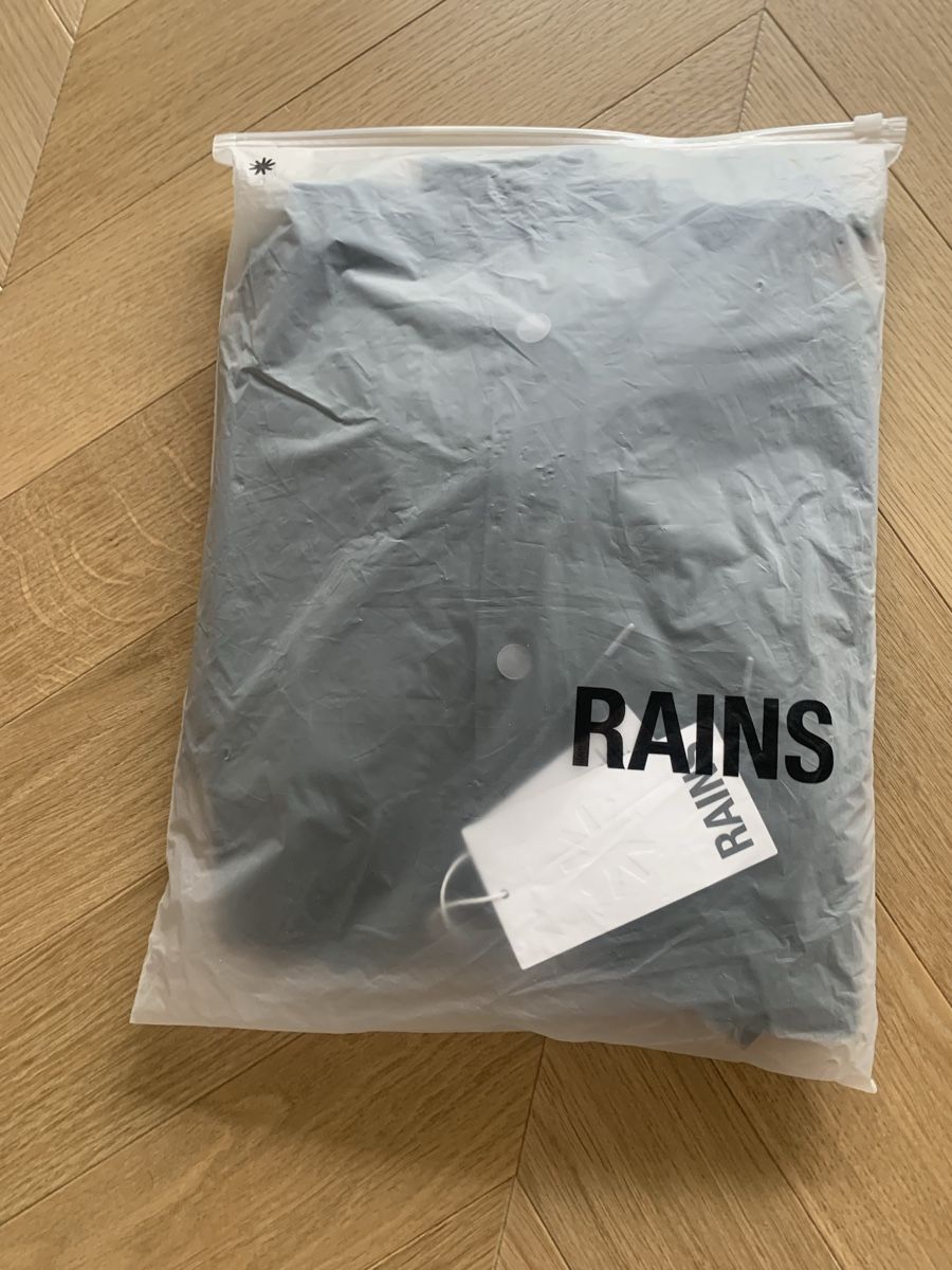 Rains Jacken: RAINS rain jacket XL (NEW) – Neu und originalverpackt aus Zürich von Angela_Fashion_Lover 6